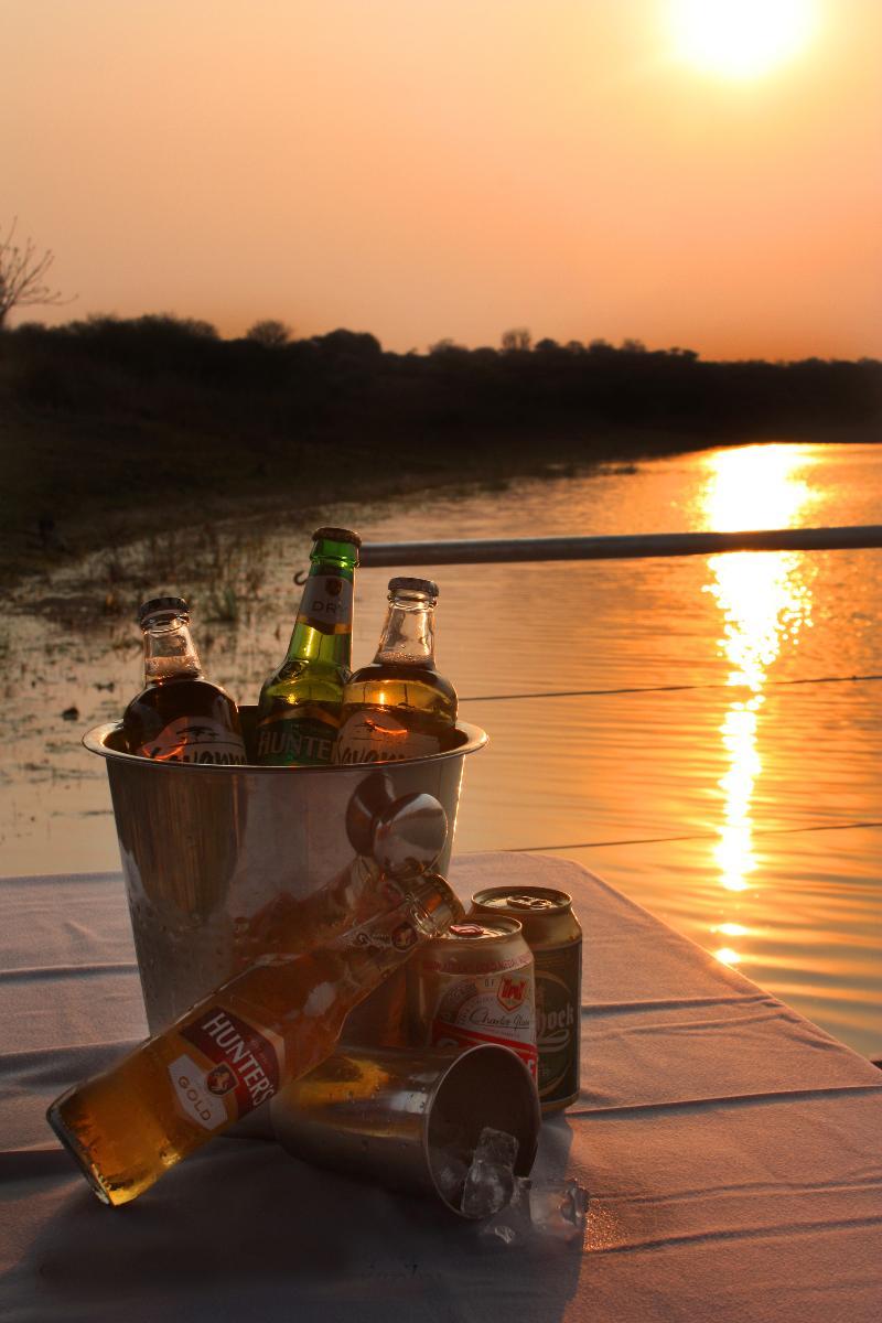 Mziki Safari Lodge Beestekraal  Ngoại thất bức ảnh