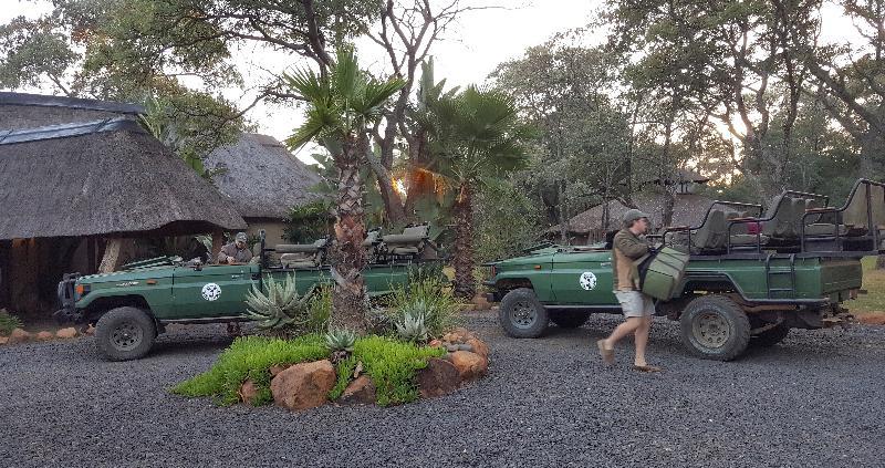 Mziki Safari Lodge Beestekraal  Ngoại thất bức ảnh